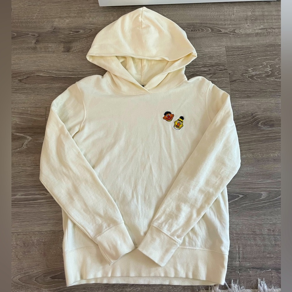 Uniqlo x Kaws Sesame Street Hoodie - size S